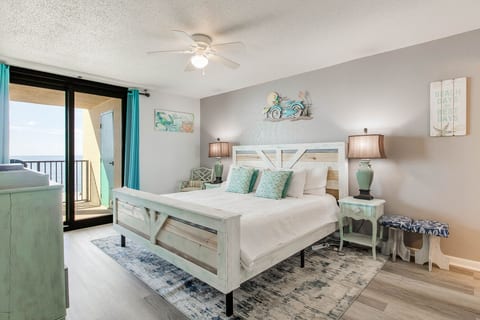 Orange Beach Beachfront Condo 2 Bedroom Sleeps 7 WD309SW