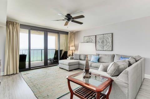 Orange Beach Beachfront Condo 2 Bedroom Sleeps 6 WD604SE