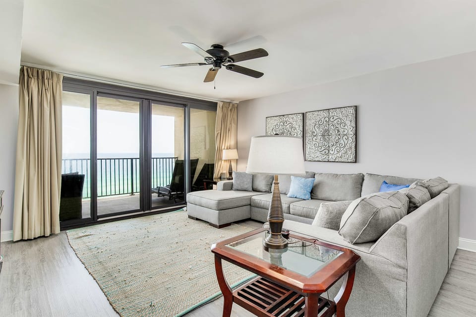 Orange Beach Beachfront Condo 2 Bedroom Sleeps 6 WD604SE - Orange Beach