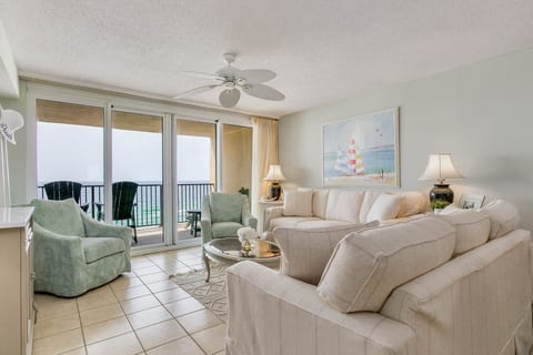 Orange Beach Beachfront Condo 2 Bedroom Sleeps 6 WD708SW