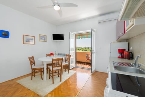 Apartment Residence Livija 3 s bazenom - Unit 370488-13