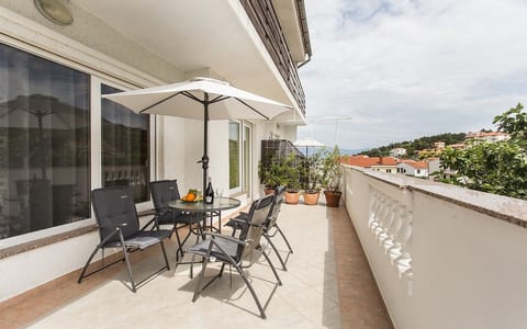 Apartment Denis - Unit 52079-61