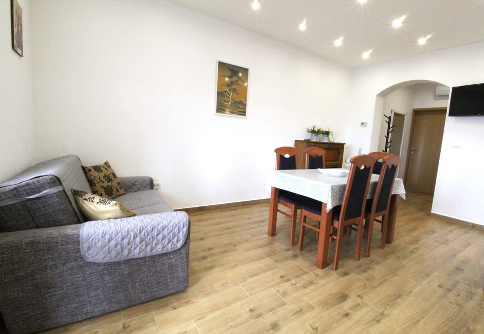 Apartment Tre pini 1 - Unit 371380-13