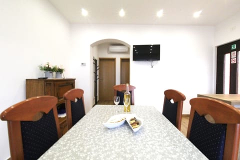 Apartment Tre pini 1 - Unit 371380-13