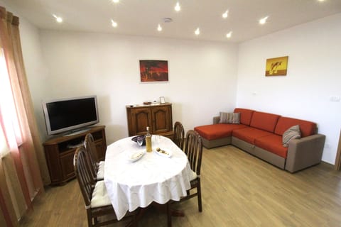 Apartment Tre pini 2 - Unit 371381-13