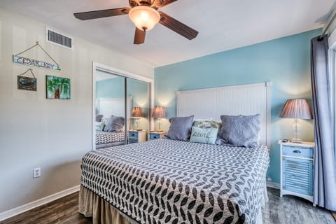 Bedroom with King size bed