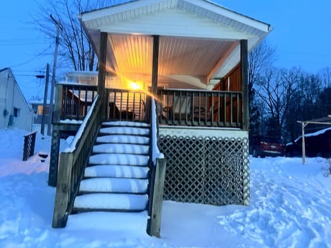 Pet-Friendly Near Wineries | Book a Winter Stay