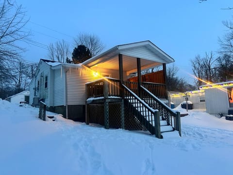 Pet-Friendly Near Wineries | Book a Winter Stay