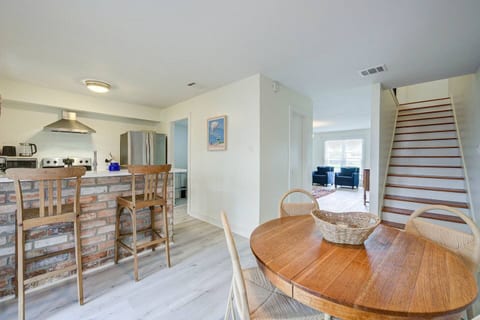 Family Beach Condo • King Bed & Bunk Room