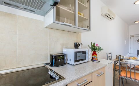 Apartment Dora - Unit 54214-61