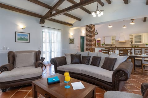 Villa Una u istarskom stilu s bazenom - Unit 370724-13