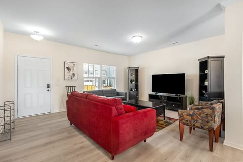 5BR Modern Comfort Spacious Home
