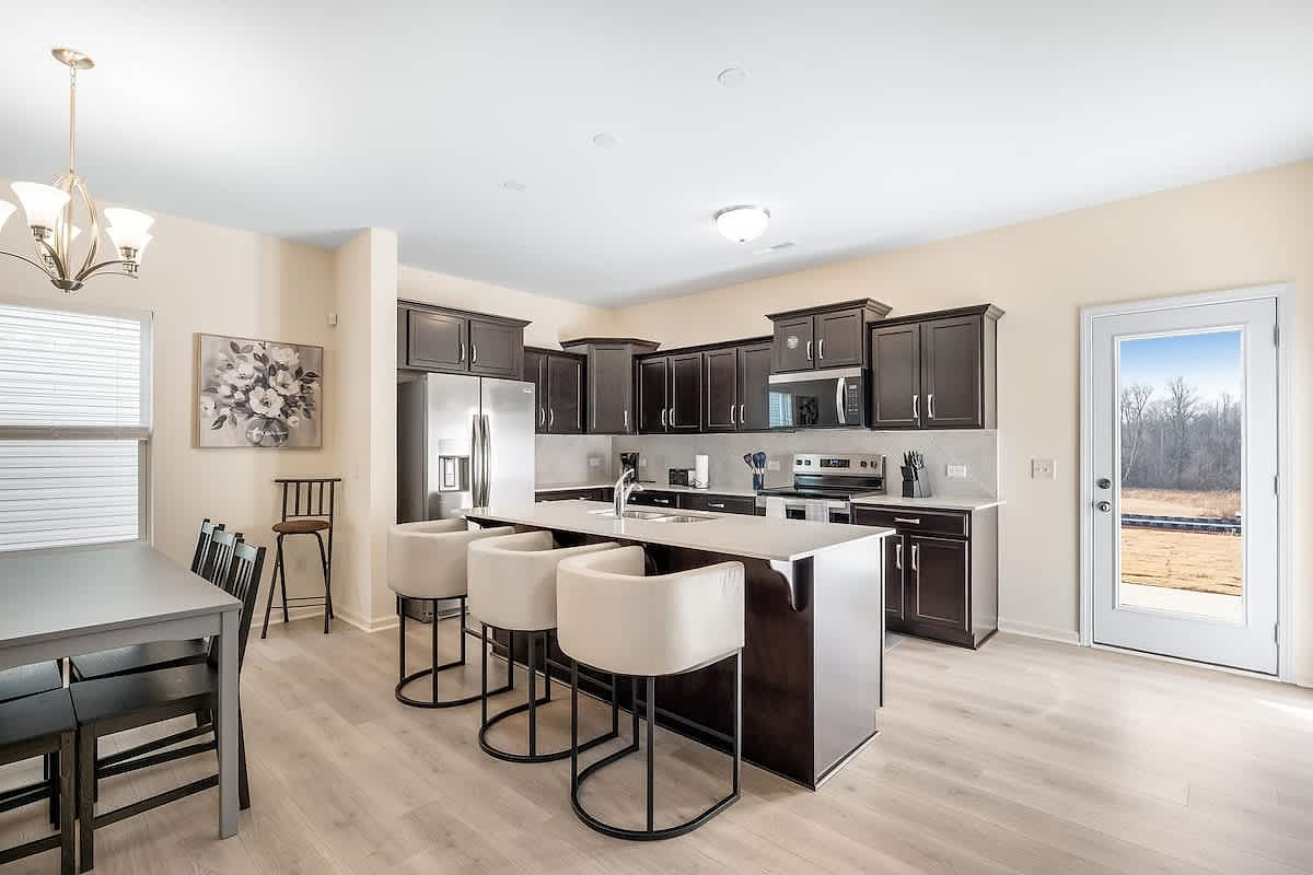 5BR Modern Comfort Spacious Home