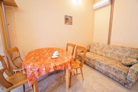 Apartments BRANKA Zambratija - Unit 205232-5