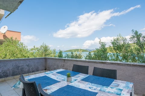 Apartments Seafront Oasis - Unit 378197-13