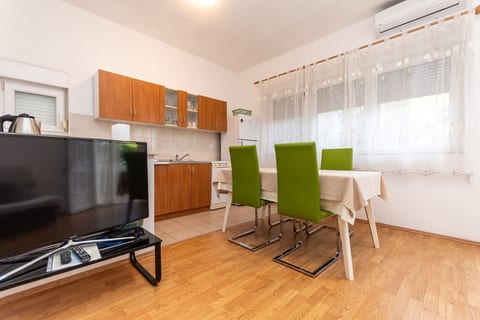 Apartment Kalma - Unit 378212-13