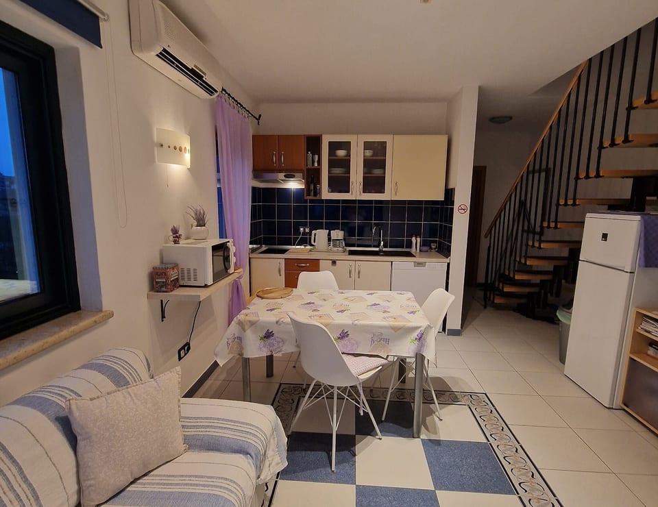 Apartment Adri - Einheit 378248-13