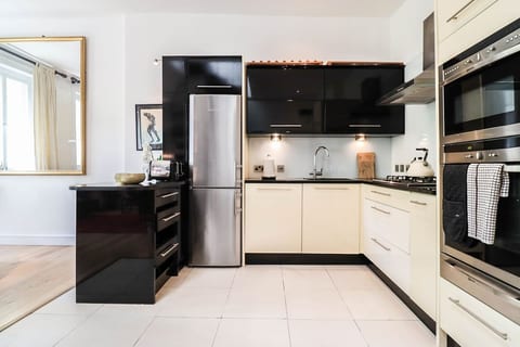 Hyde Park Luxe 2BR - 4min walk Paddington Station