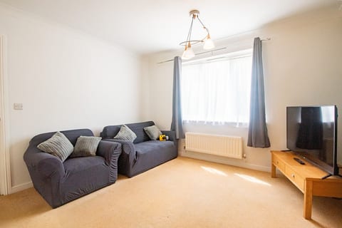 Group Retreat: Perfect Home with FREE Parking