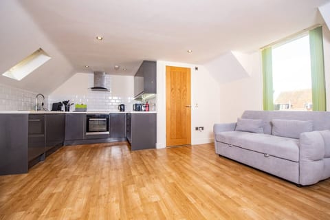 Newly Renovated Sanctuary for 4 in Charlotte House