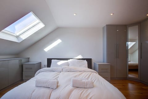 Durham Work & Rest Lodge Sleeps 8 4Bed 2Bath
