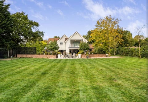 Mayrose House: 6BR 4BATH Luxe Spacious Retreat