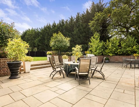 Mayrose House: 6BR 4BATH Luxe Spacious Retreat