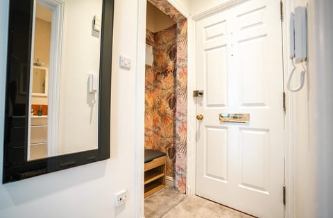 Stylish 1-Bed Escape in Heart of Brixton