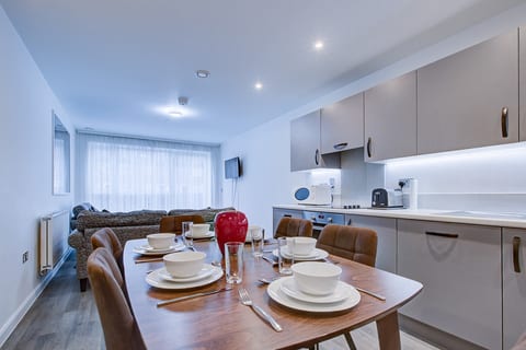 Cozy 1-Bed Retreat at Brighton Marina