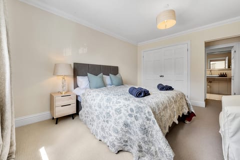 Spacious 4BR Haven in Low Fell, Gateshead