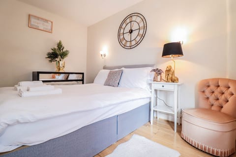 Modern 2BR Flat in Central Birmingham