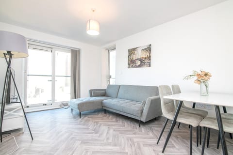 Sunny Westside Two 2BR Flat with City View