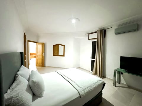 Modern and Cozy Beach Facing 2BR Apt in La Tulipe Complex, Tangier
