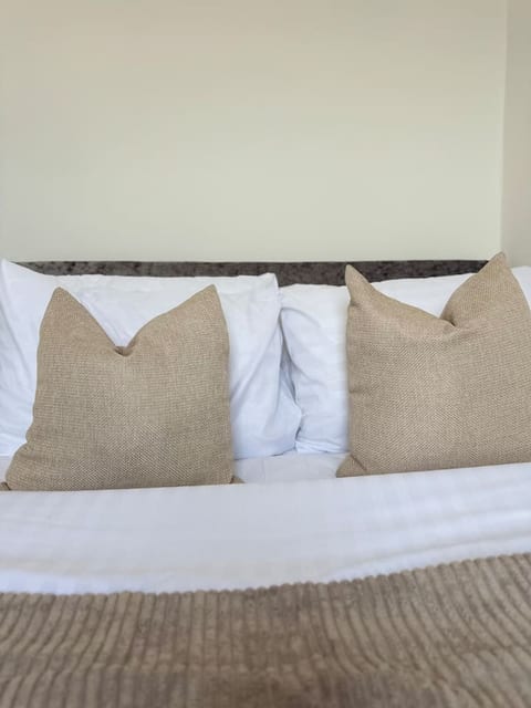 Jarrow Haven – Contractor & Family Stay with Free Parking | Sleeps 8
