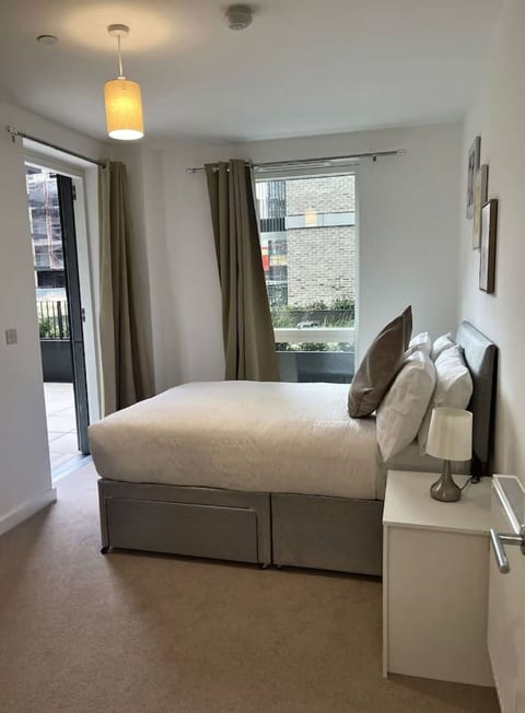 2 Bedroom Flat in Central Bexleyheath with Elevator and Gym Access