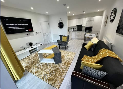 2 Bedroom Flat in Central Bexleyheath with Elevator and Gym Access