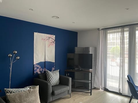 Flat for 2 River of Thames with FREE Parking|Gym Acces|Lift