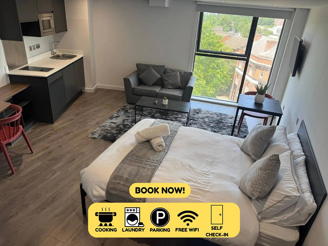 Liverpool Nook Studio Sleeps 2 with Street Parking