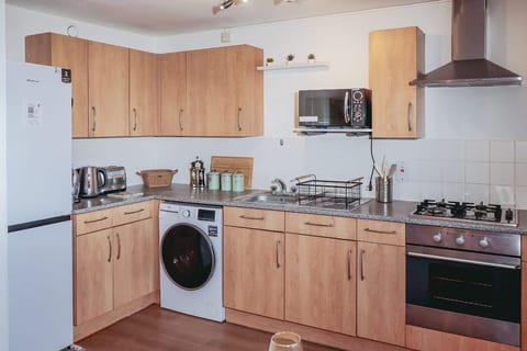 Elizabeth Line Retreat – Modern 2BR Flat in Hayes