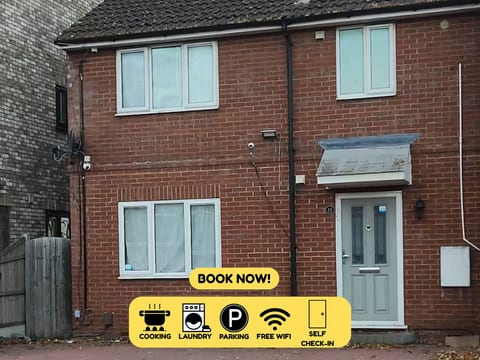 Spacious 3BR Haven in Tilbury with Free Parking