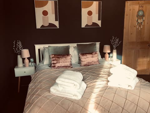 Cosy Room 3 at Suffolk Pink House, Newmarket
