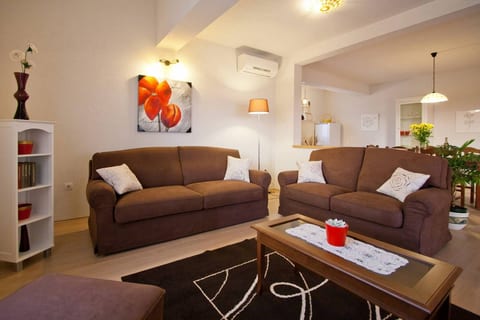 Villa Natura s bazenom okružena zelenilom - Unit 209416-5