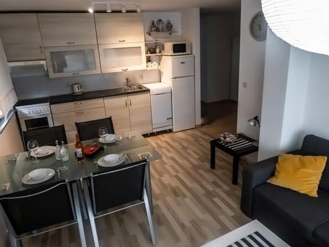 Apartment Dado - Unit 209773-5