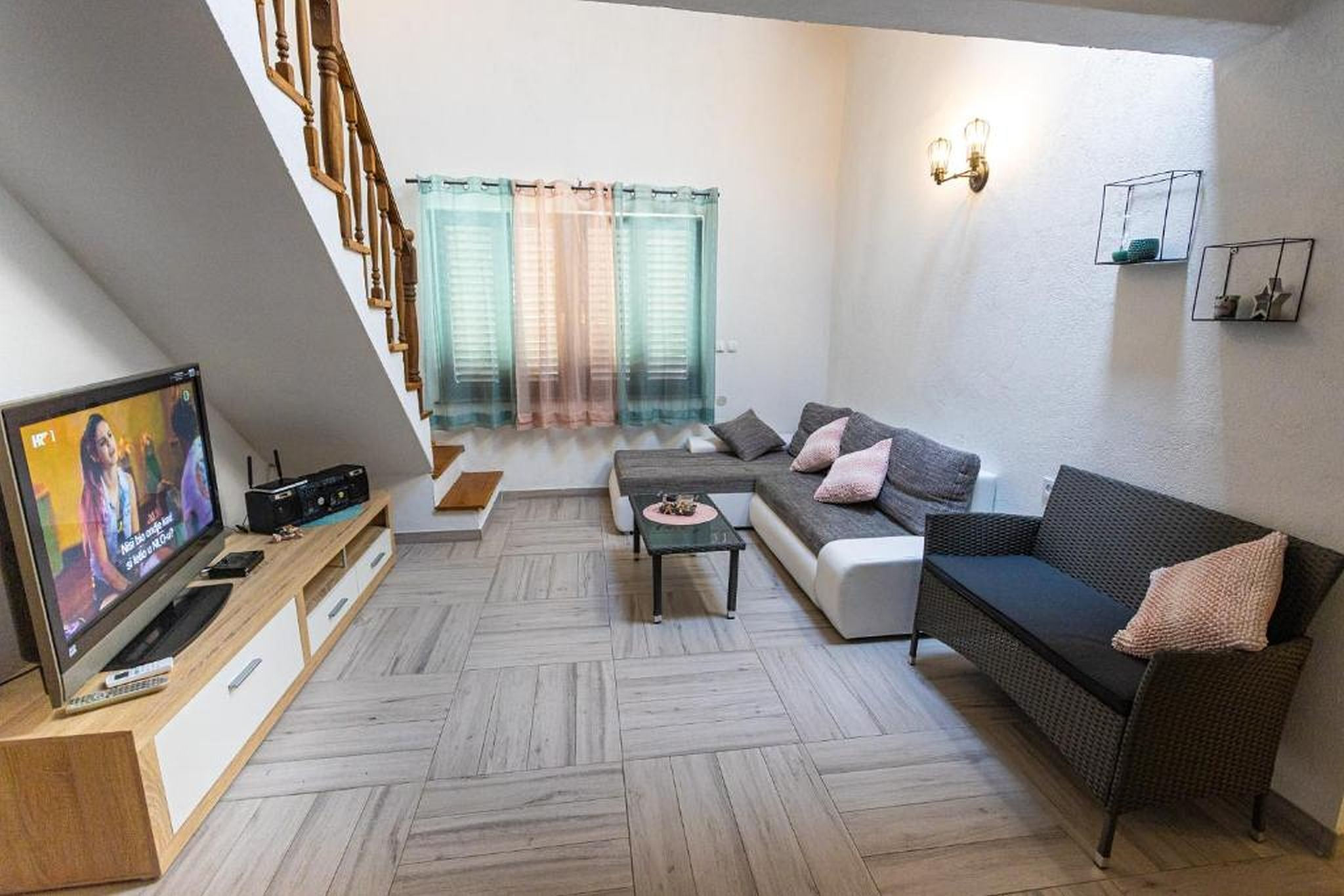 House Ivana - Unit 377940-13