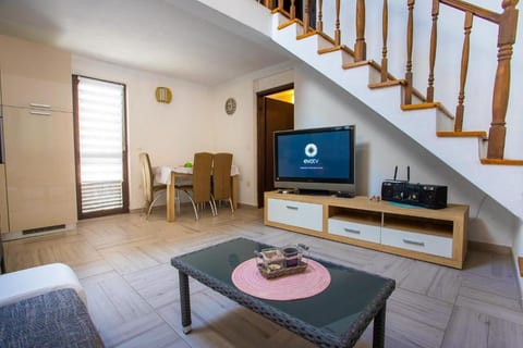 House Ivana - Unit 377940-13