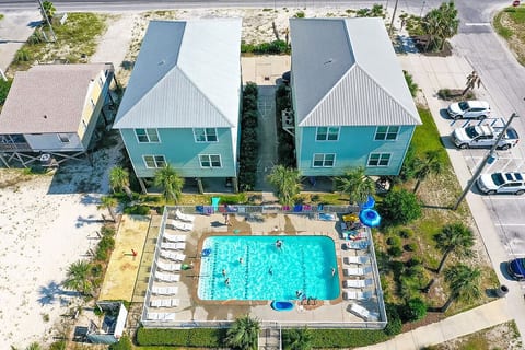 Bright 6BR beach home, pool, direct beach access image 5
