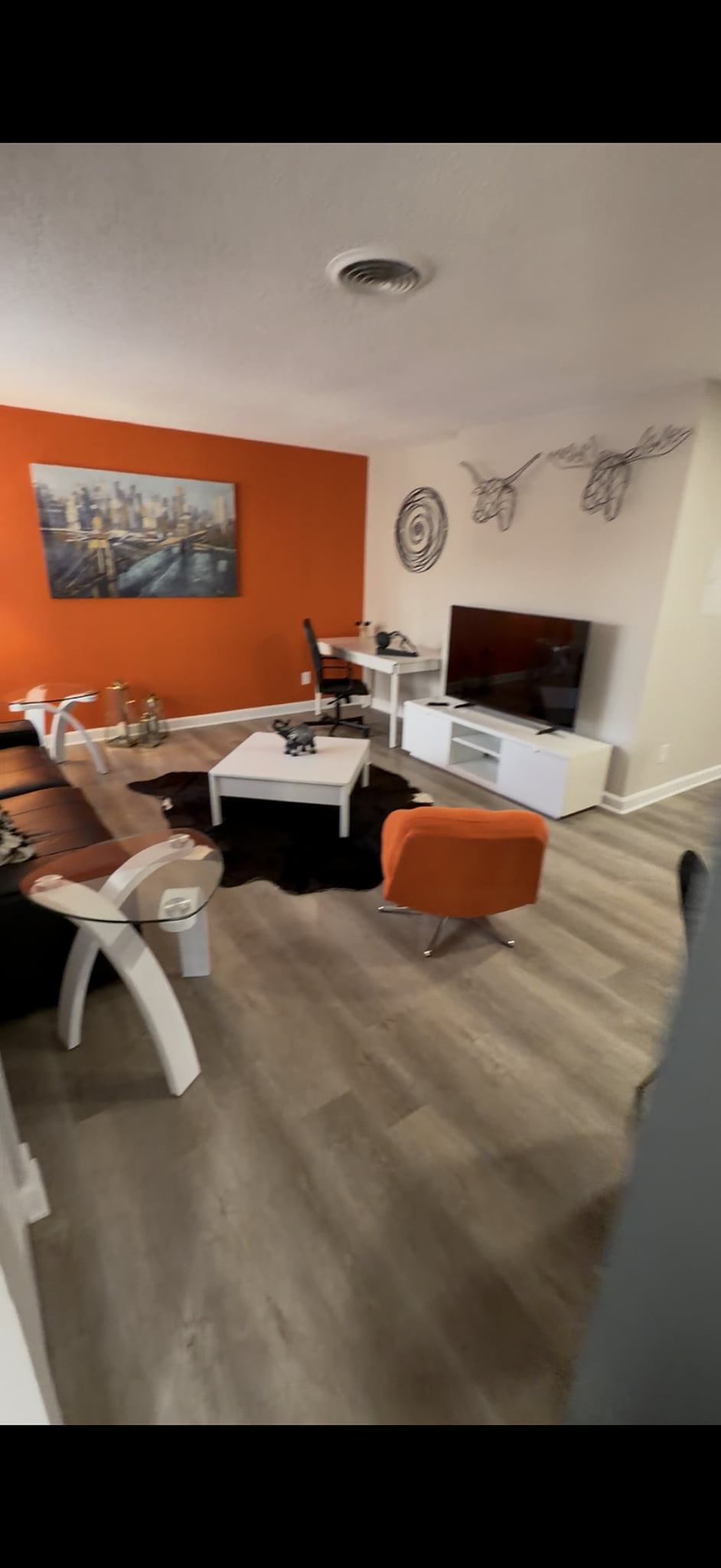 The Orange Lux Modern 2bdrm Retreat in Uptown CLT