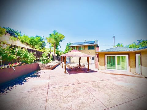 premier neighborhoods of Walnut Creek! image 4