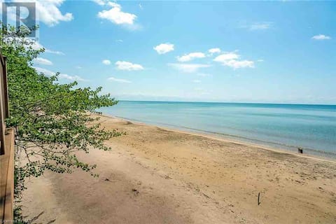 Nickel Beach Retreat image 4