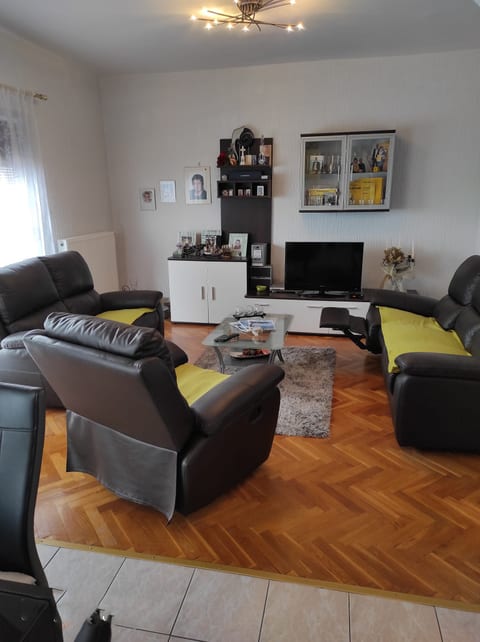 Apartments Nina i Harry - Unit 378280-13